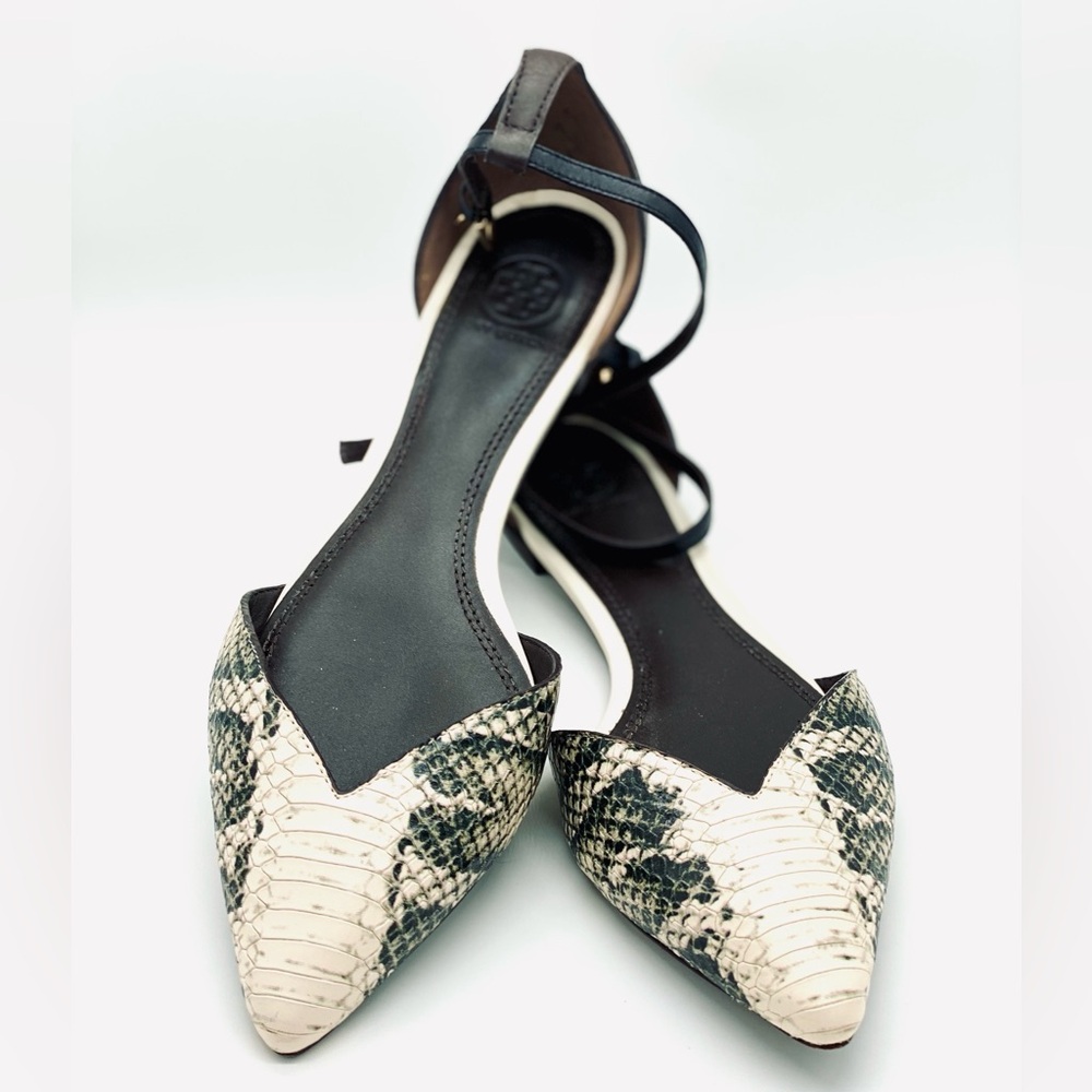 Tory Burch flats with Ankle Straps